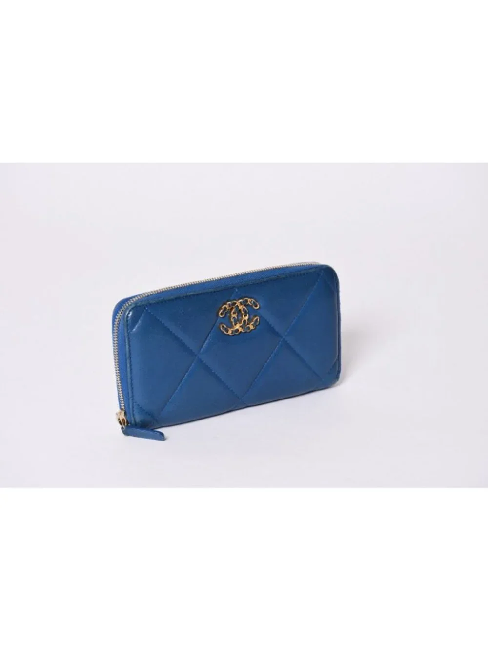 Chanel CC Logo Round Wallet Quilted Blue Leather Gold